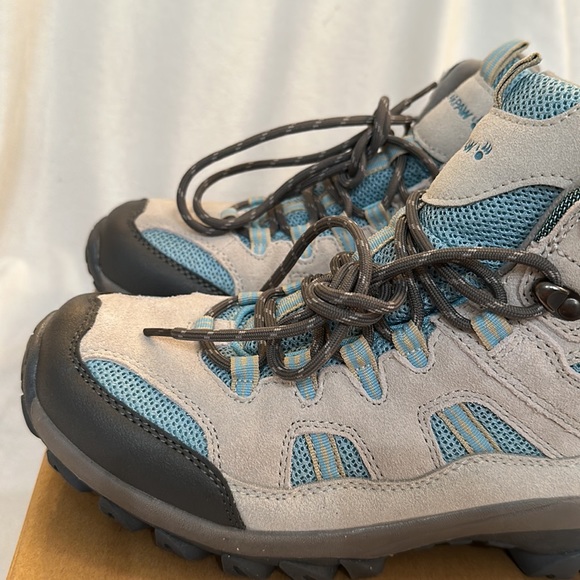 BEARPAW® Ridgewood Suede Mid Hiker Boot with NeverWet™ Technology - Picture 2 of 8